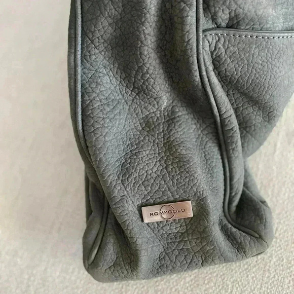 RomyGold Gray Leather Handbag With Gray Fur Trim - Picture 8 of 14